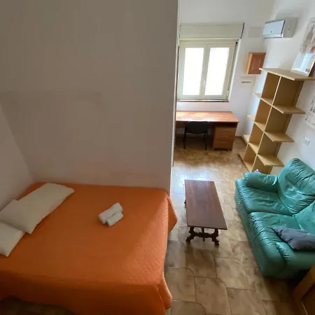 Stanza Privata Dotata Di Tutti I Comfort-centro Storico Homestay Palermo